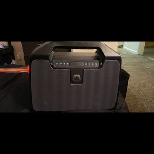 Boom speaker. Works so loud. Shipping same day as paid for.